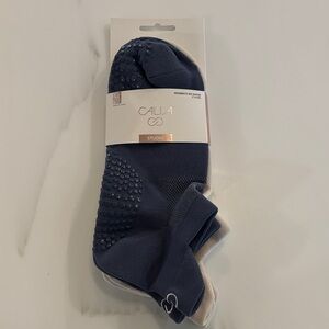 CALIA by Carrie Underwood Women's No-Show Grip Socks - Navy & Cream
